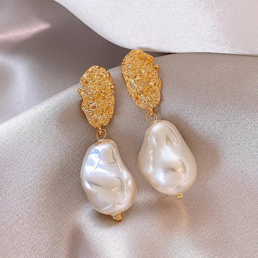 Baroque Luxe Pearl Earrings