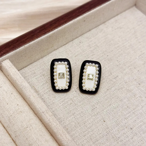 Rectangular Pearl Stud Earrings