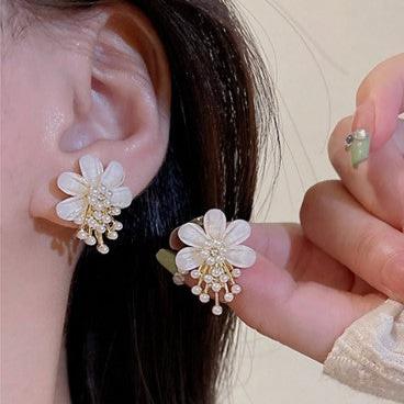 Flower Pearl Earrings