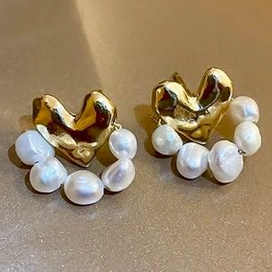 Love & Pearl Earrings